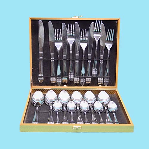 LOT DE FOURCHETTES, CUILLERES ET COUTEAUX