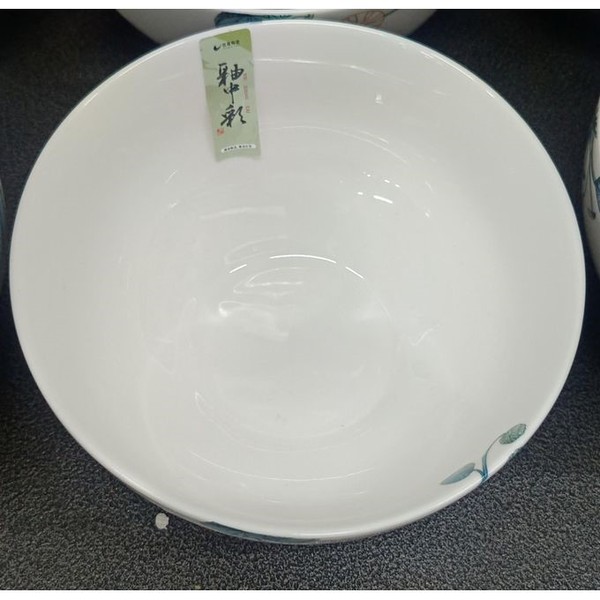 LOT DE 6 ASSIETTES CASSABLES EN CERAMIQUE